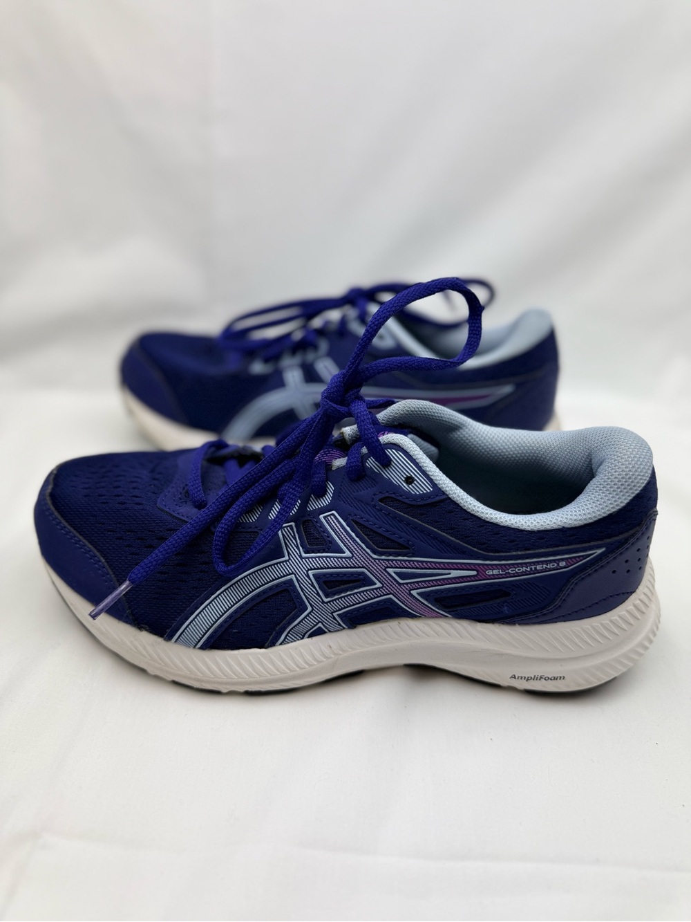 ASICS Gel-Contend 8 running shoes in the Dive Blue and Soft Sky colorway